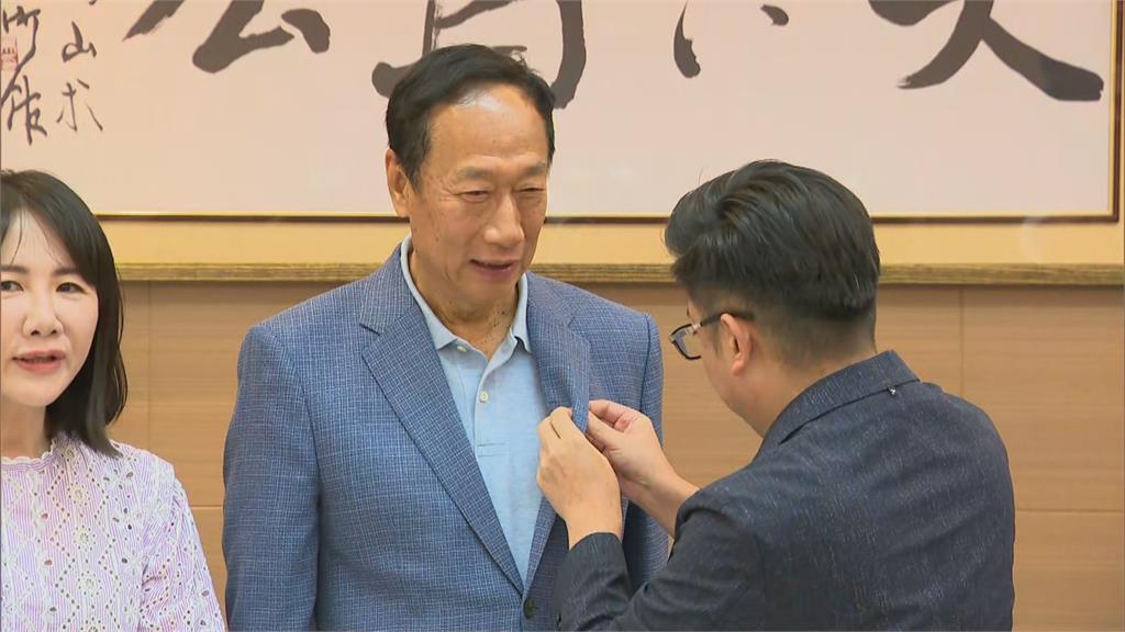 彰議長謝典林退國民黨 郭台銘赴美前已知情