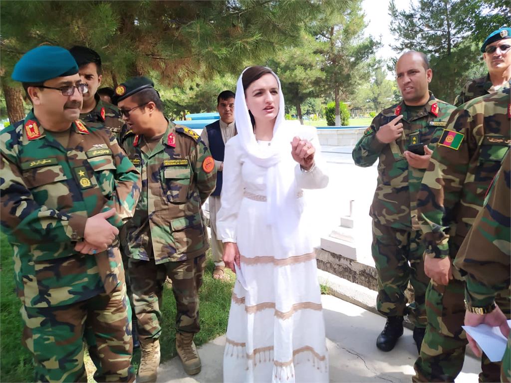 「首位阿富汗女市長」3度遭塔利班暗殺！絕望嘆：與家人坐等被處決