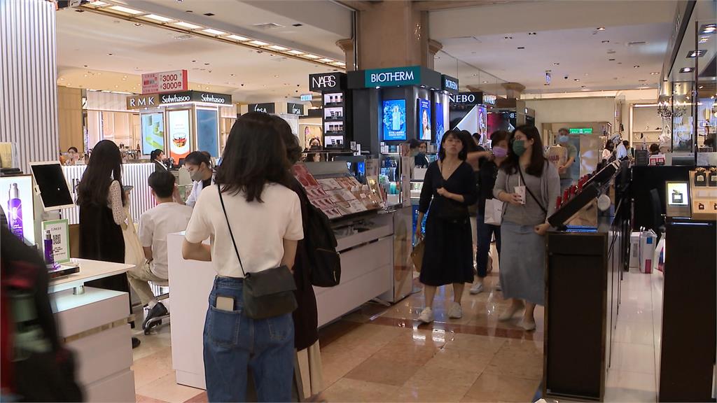 外銷訂單恐連7黑 中經院下修GDP至2.01% 企業景氣「內溫外冷」中經院下修GDP至2.01% 外銷產業等待春燕