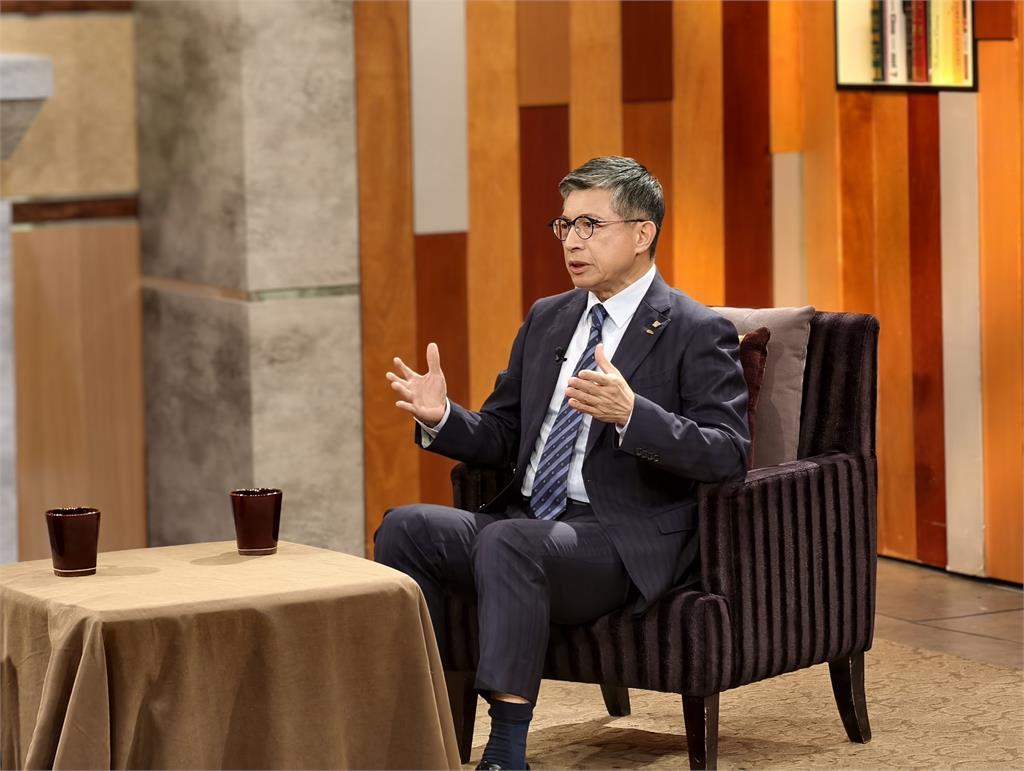 壽險第四大誕生！新新併後總資產近4兆元 老將黃敏義用「這句比喻」道盡合併真相？