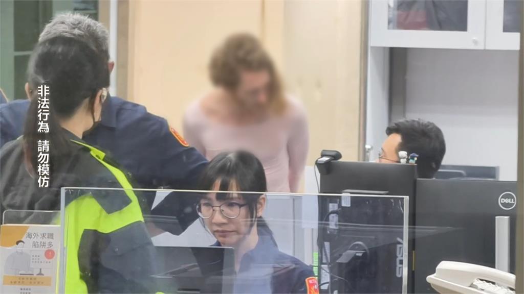 又是他!怪異老外桃機遊蕩還行竊 疑似慣犯被航警鎖定當場逮人