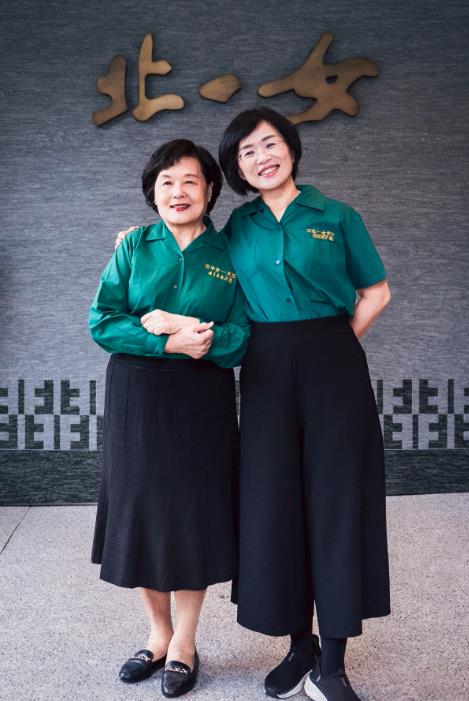 不當行政院長夫人「蘇貞昌愛妻」近況被出賣!蘇巧慧「高中制服裝」秀出來