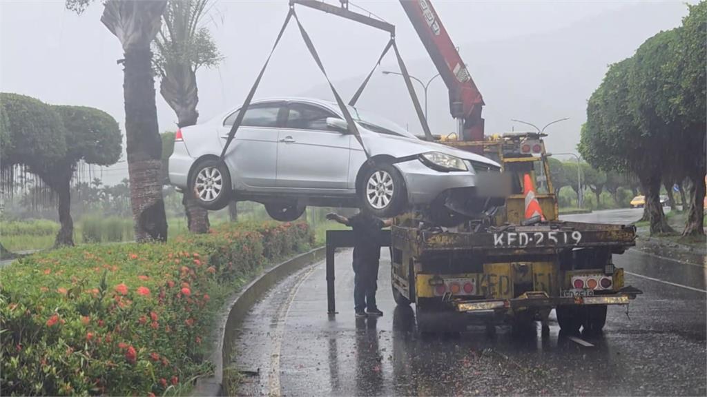 天雨路滑！花蓮一天兩起自撞意外　釀一死兩傷悲劇