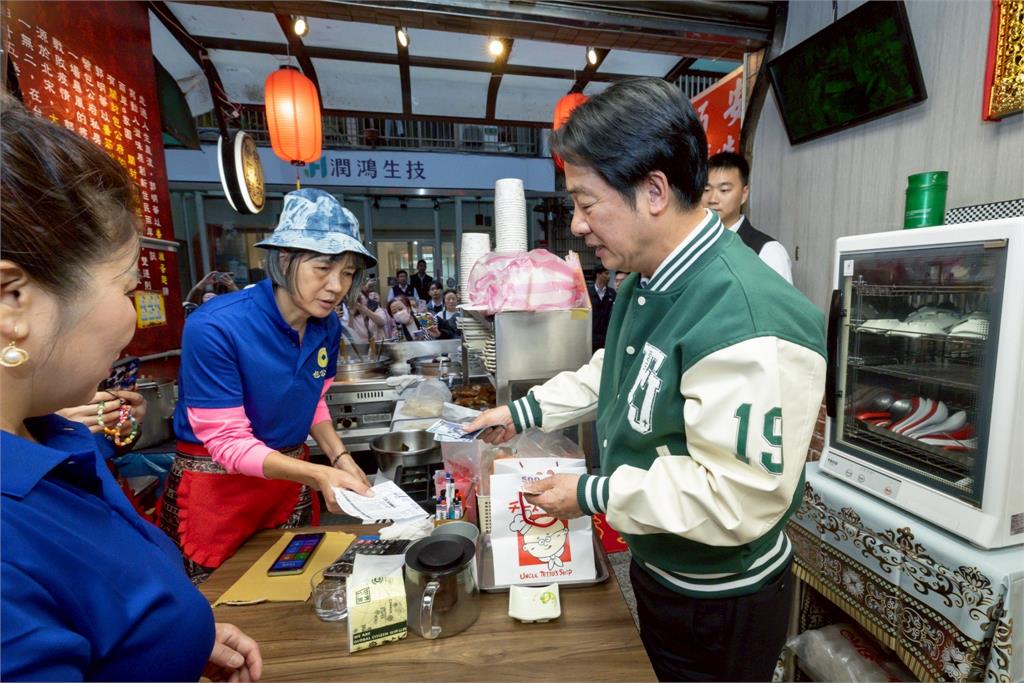 快新聞/賴總統訪中配老闆大啖包公私房麵 郭明華讚:有愛的政府讓我好命
