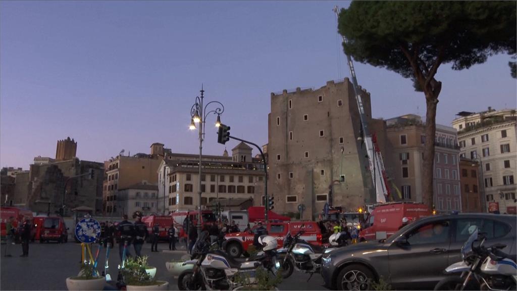 轟隆巨響!羅馬中世紀古塔突坍塌 工人1死3傷 大量磚石傾瀉而下