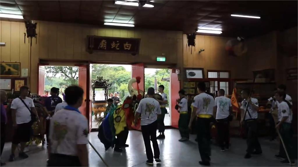 全台唯一「白蛇廟」在桃園楊梅　時逢蛇年香火鼎盛可求財、求姻緣
