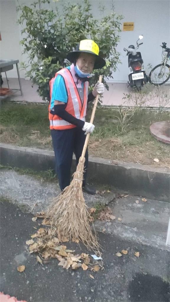 志氣高昂齊聚一堂 中市府表揚1,327名志工