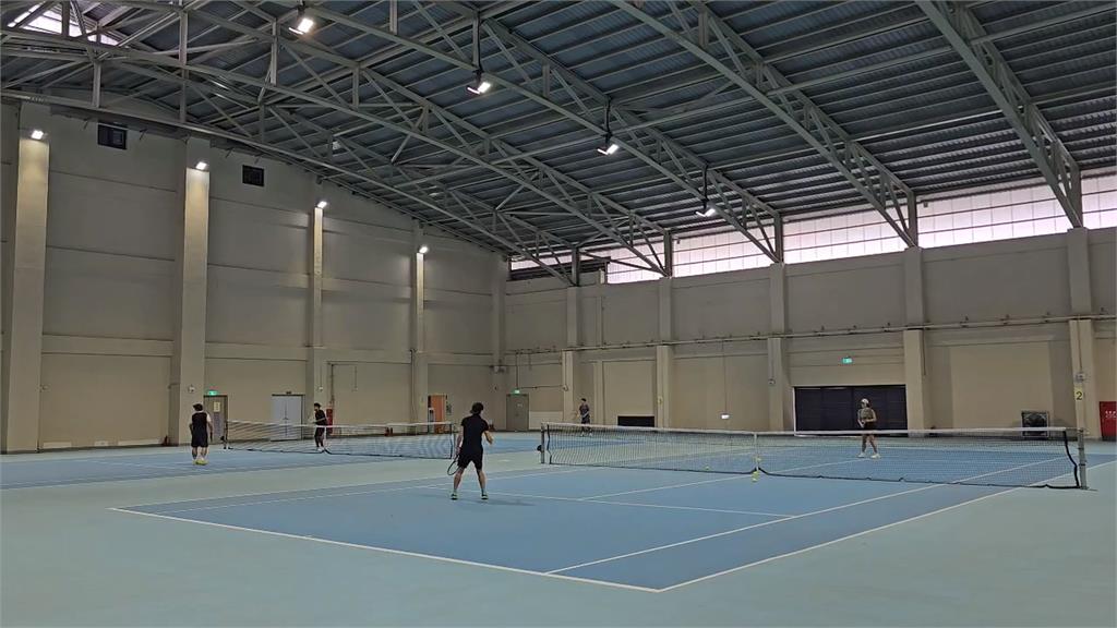 基隆運動中心問題連環爆! 泳池有怪味、網球場預約遭竄改