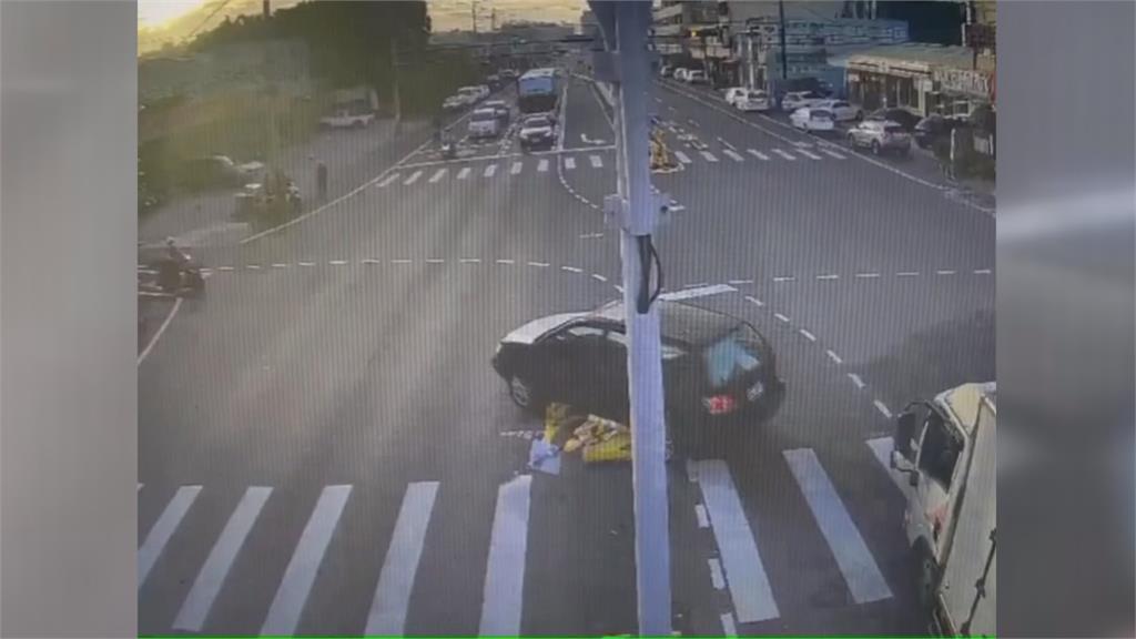 彰化庇護島"半年13撞"駕駛逃逸 台中貨車暴衝撞13車2宅