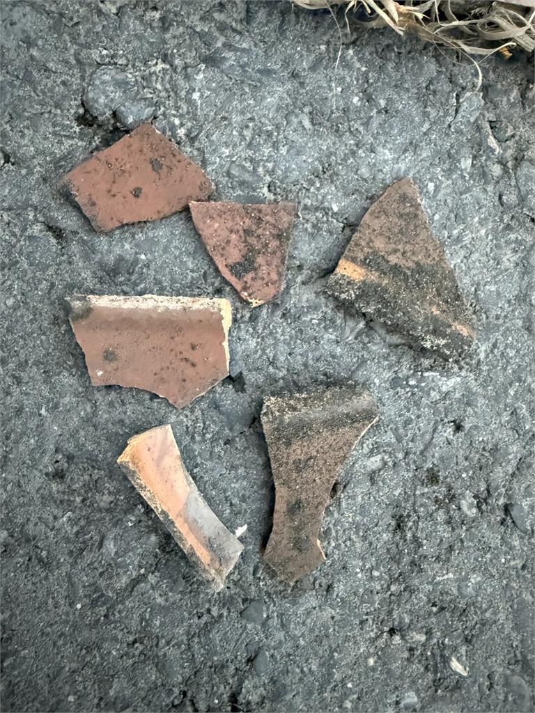 宜蘭頭城建築工地疑挖到清代古船　縣府初判"漂流木"引發質疑