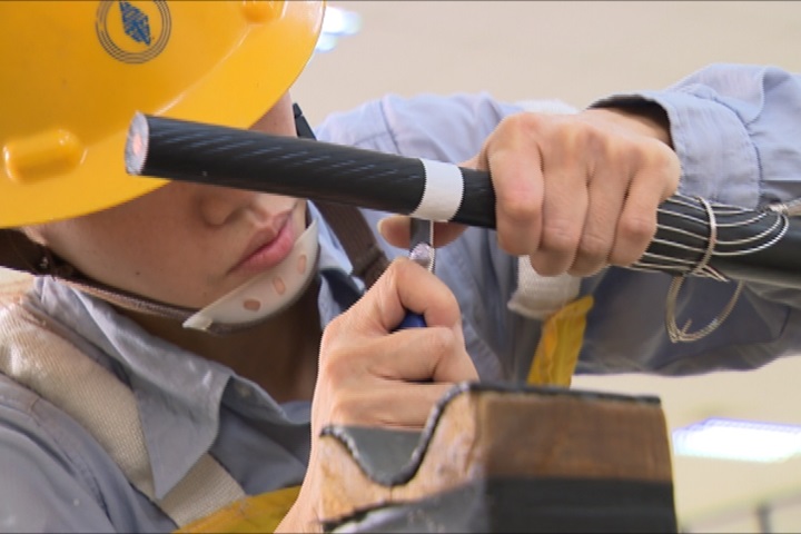 技能競賽「馬尾正妹」竟是台電郭雪芙!英文老師→女蜘蛛人「超狂經歷曝」
