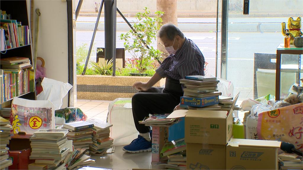 林口這家二手書店連禁書都有 愛書人挖寶天地!老闆感嘆這樣說
