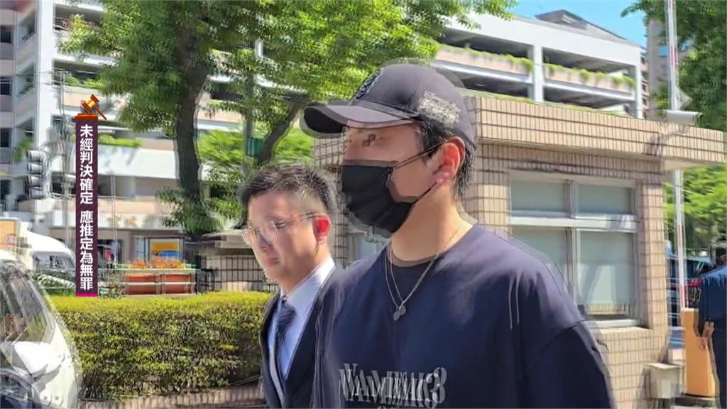 王大陸搭豪車、名錶出庭不認罪　甩鍋好友辯稱「只有叫對方找人」