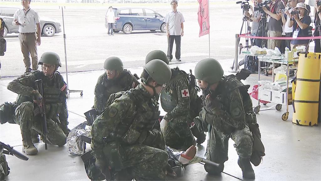 圖多／凱米攪局戰機取消起飛　賴清德仍「穿軍服」視導花蓮空軍基地