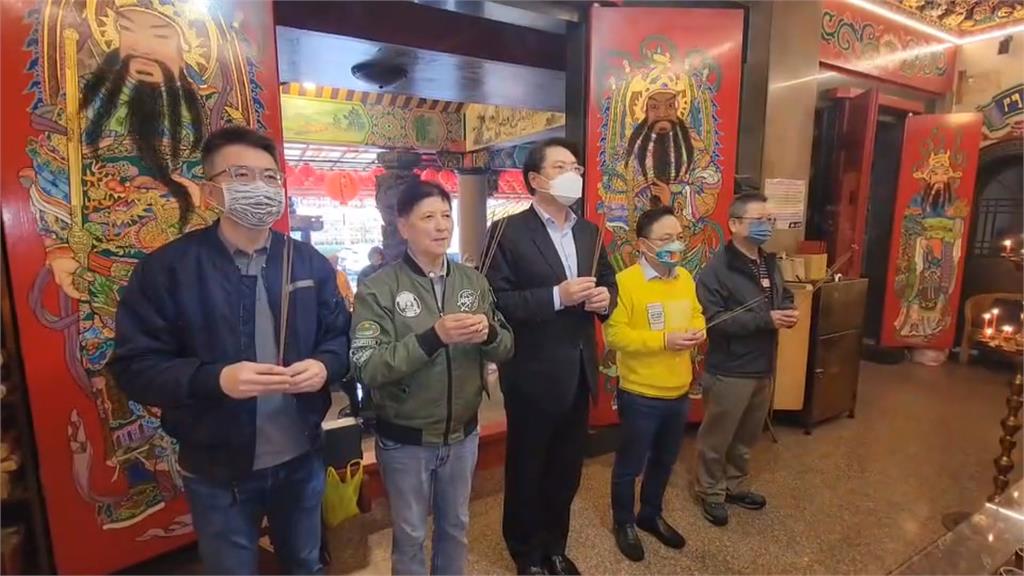 元宵節走訪基隆15間廟宇　林右昌：盼結合民意與中央政策
