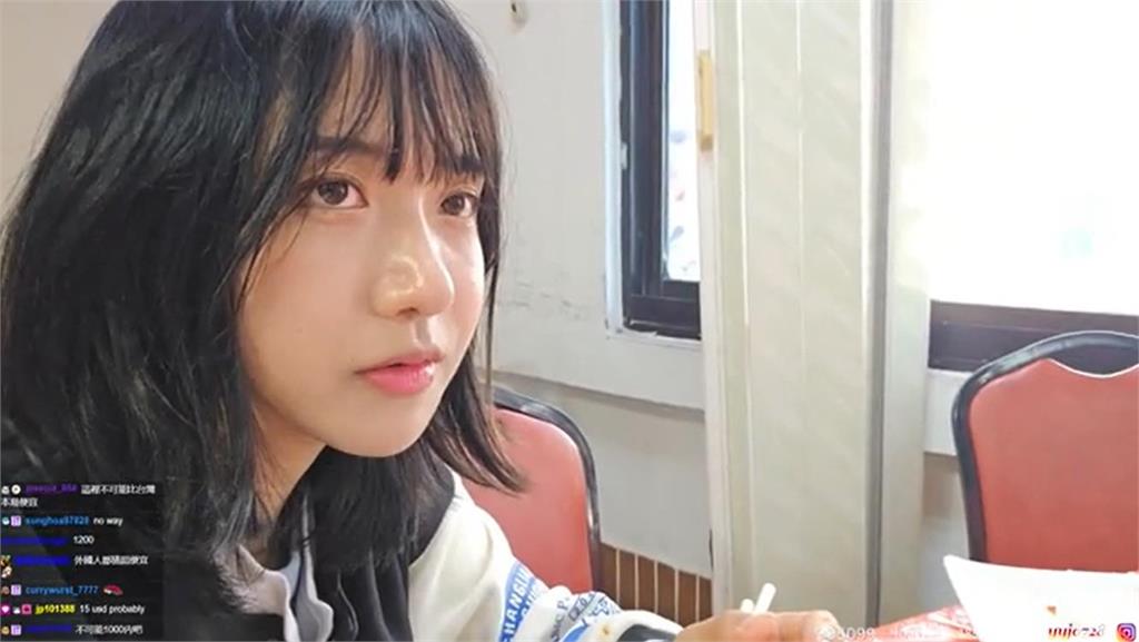 企鵝妹衝小琉球嗑海鮮 網見「消費金額」狂喊:國旅有救了! 企鵝妹嗨玩小琉球爽嗑海鮮大餐 網見「驚人價格」嚇傻:國旅有救了!