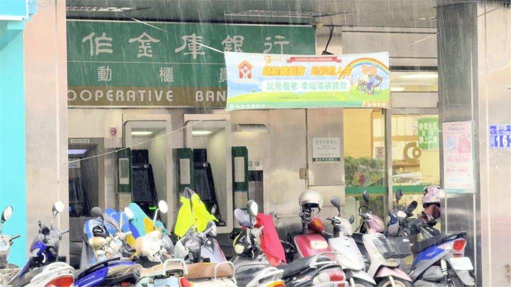 台中翁剛領5萬就遭搶! 失業嫌稱「臨櫃瞄到」起歹念