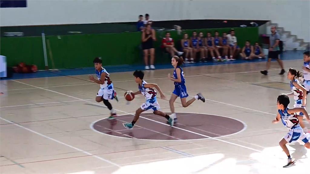 球隊成員皆泰雅族人　　南澳國小男女籃球隊國際奪冠