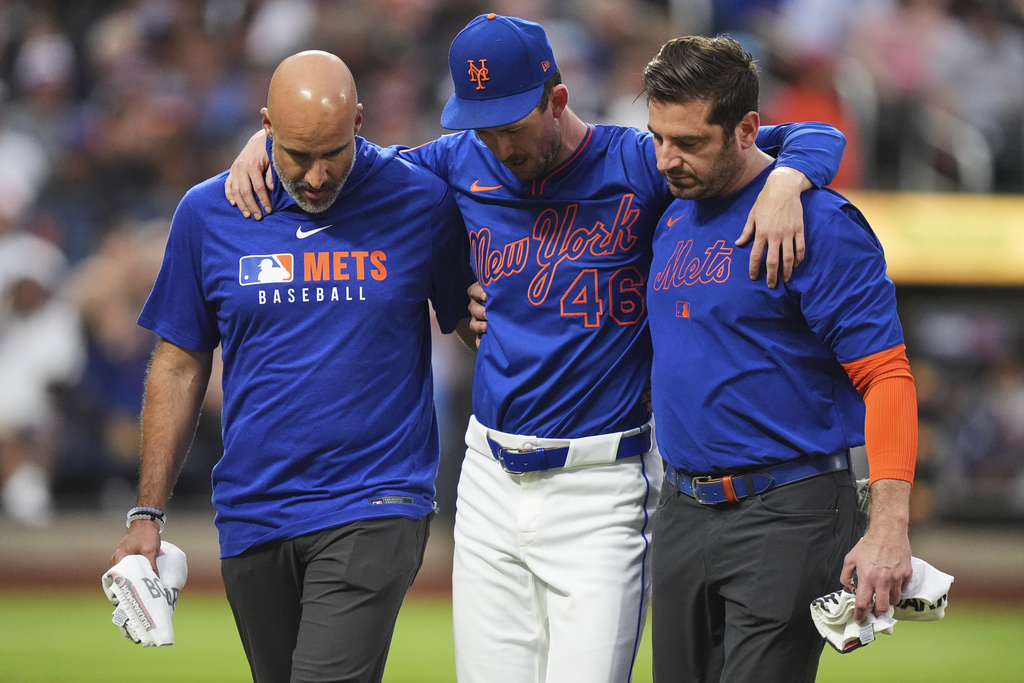 MLB(影)/只是投球後下丘竟離奇受傷 梅子軍先發投手再添傷兵一名