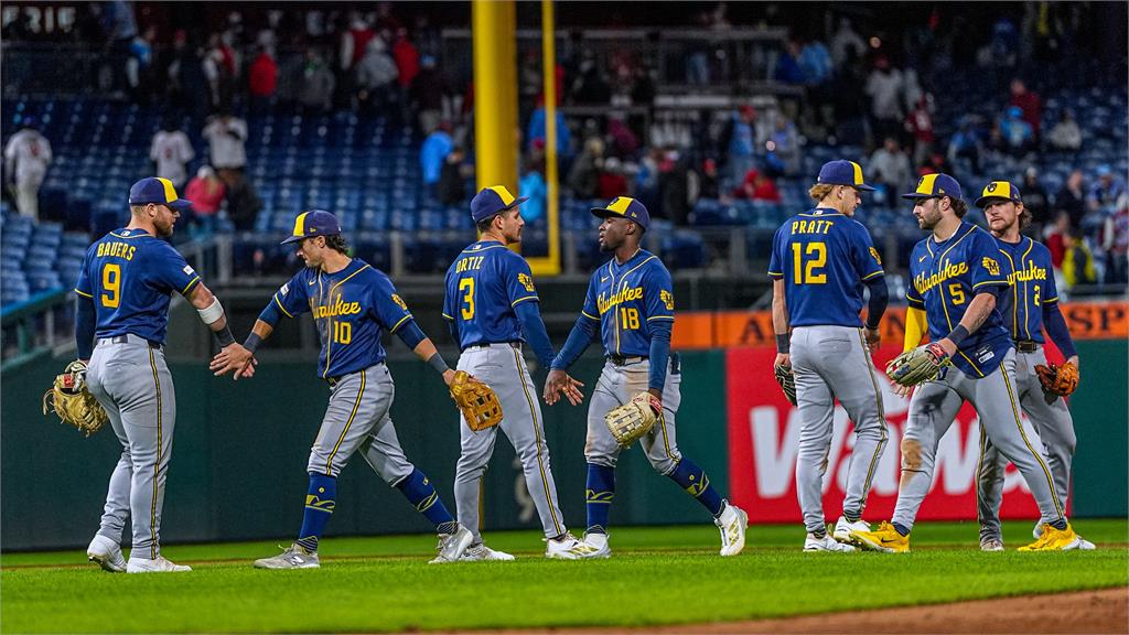 MLB(影)／沒有6連勝竟拿100勝！釀酒人締造大聯盟史上第一神紀錄