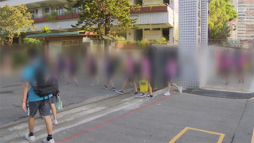 Delta攻入國門! 板橋幼兒園傳染鏈擴大 3國小5班級預防性停課