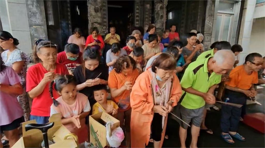 獨/台南北門雙春里5天沒水沒電 居民祈求神明保佑