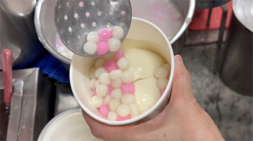 台中老字號豆花店飄香50年　搭配刈包販售蹦出新滋味