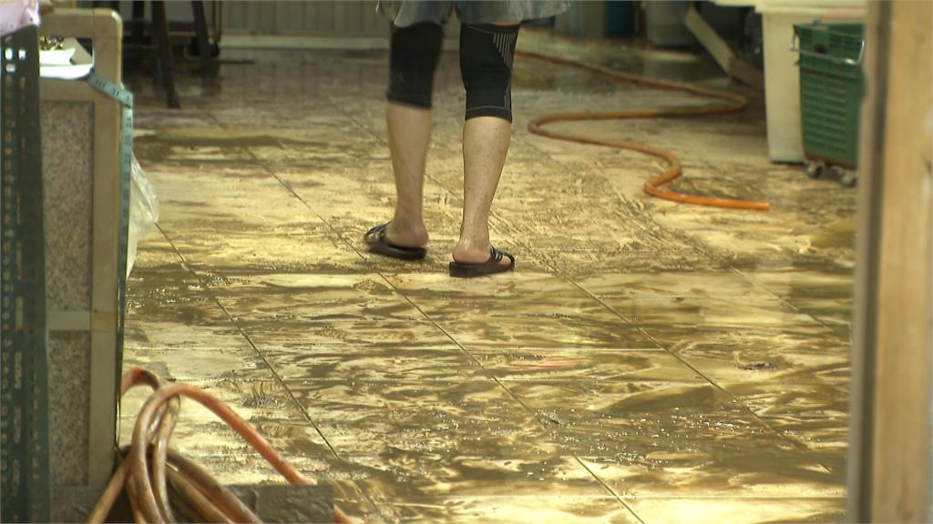 內湖大淹水是人禍？　居民質疑「水門沒關」害大水肆虐