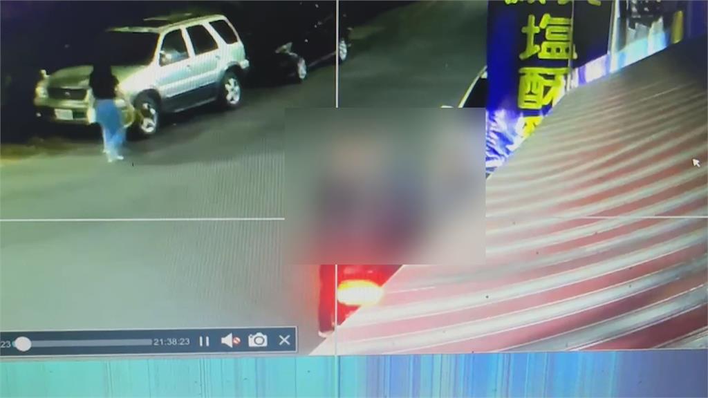 高雄大寮男子鹹酥雞店外「持刀」坐機車上 員警關切手部遭劃傷