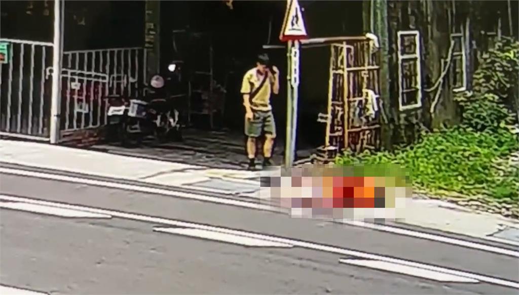 台南29男不滿妻被私訊「持刀闖宅殺好友」！全身血「爬路邊倒地」畫面曝