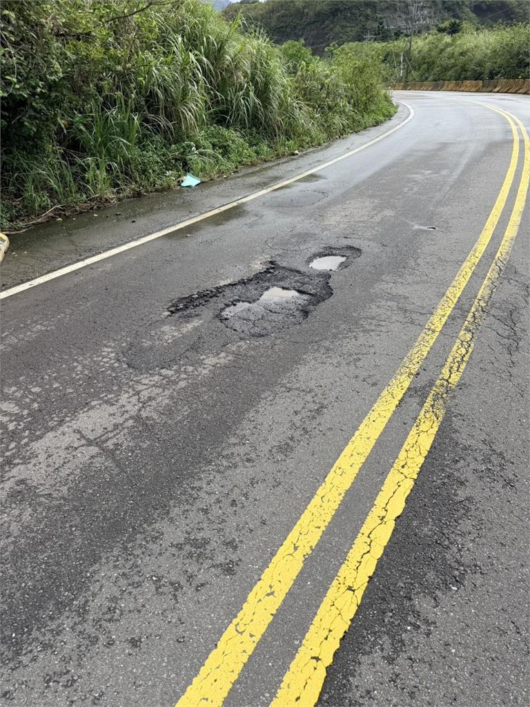 基隆道路坑洞害外送員摔車身亡 竟因私人土地無法國賠