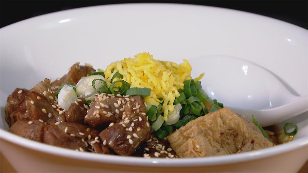 川西拌麵重香料口味濃　「饃」口感扎實Q彈吸收花椒麻香