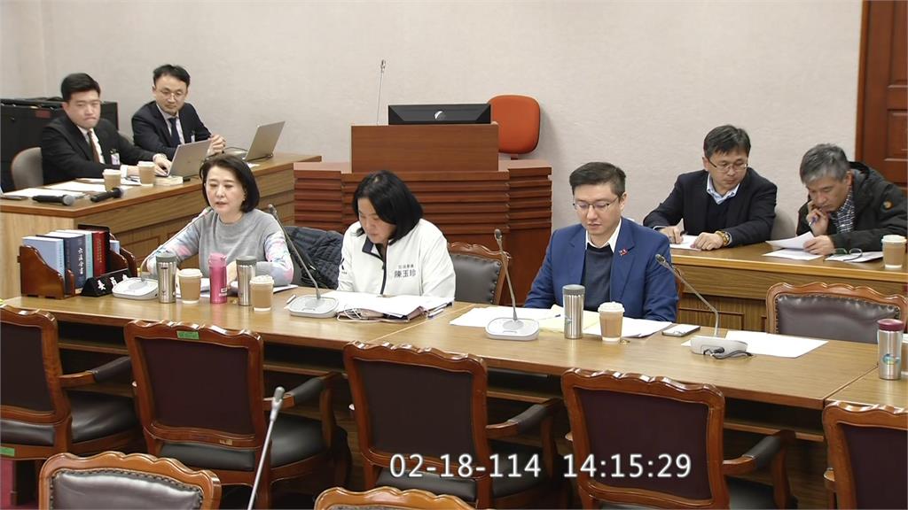 傅崐萁請假"傳出去香港?" Po出這張照片 網友酸:又去接任務了