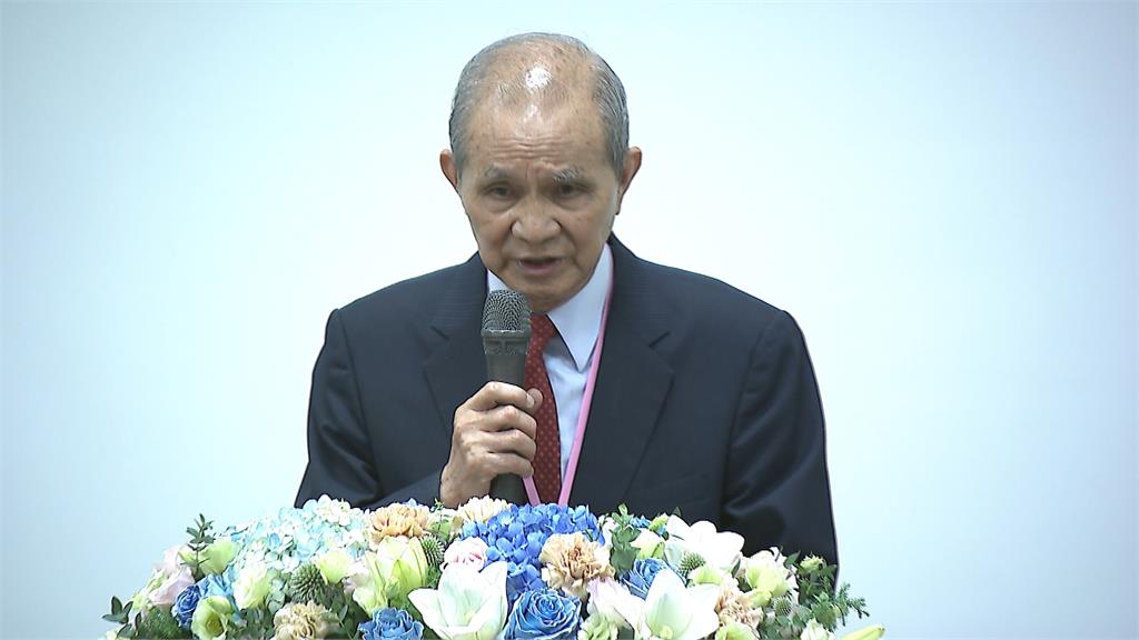藍綠白大咖到場紀念民主先驅　侯友宜、柯文哲同台看「台灣人前進」紀錄片