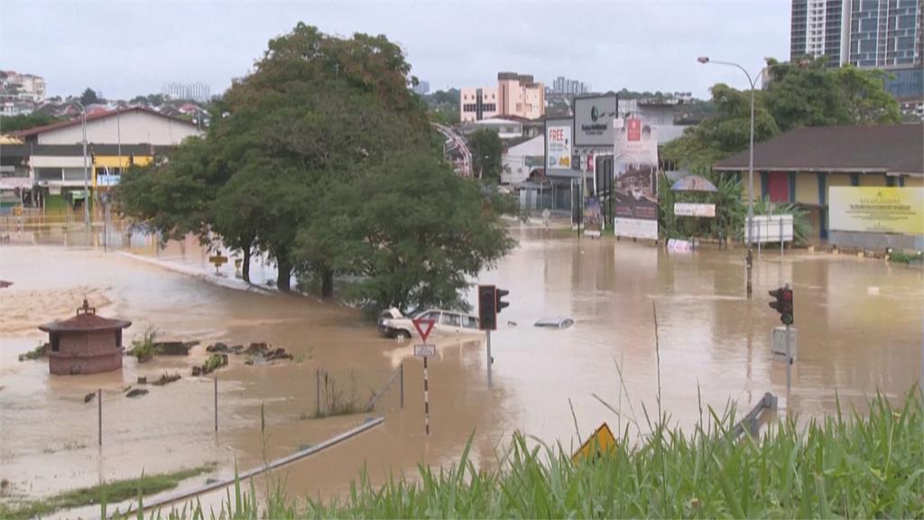 大馬暴雨釀嚴重洪災　3萬多人被迫撤離家園