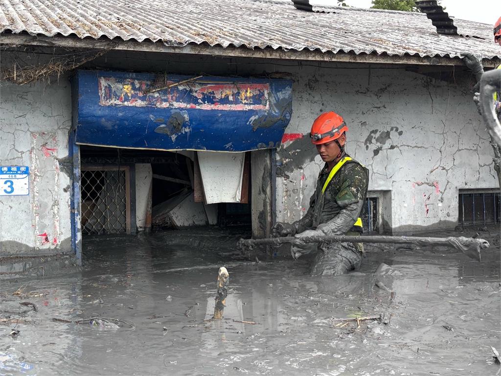 快新聞／分秒必爭！國軍動員上千兵力深入花蓮　「盼災民早日回歸安定生活」