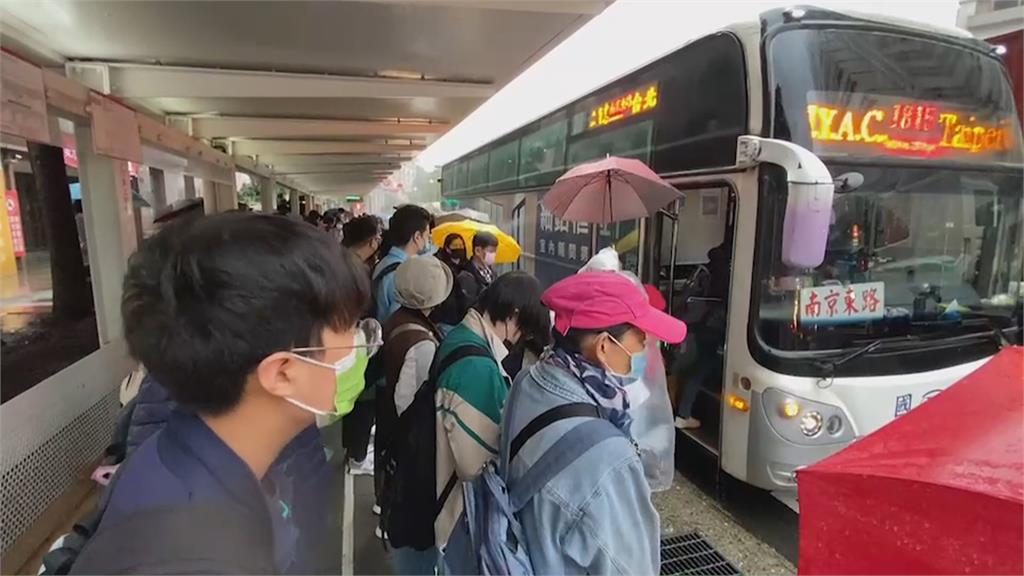 轉乘不便 北北基通勤族不搭火車寧願坐客運