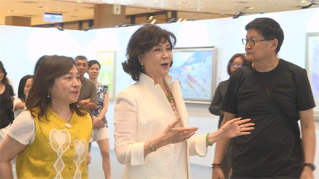 最美主持人「白嘉莉」在高雄　舉辦為期一週個人畫展