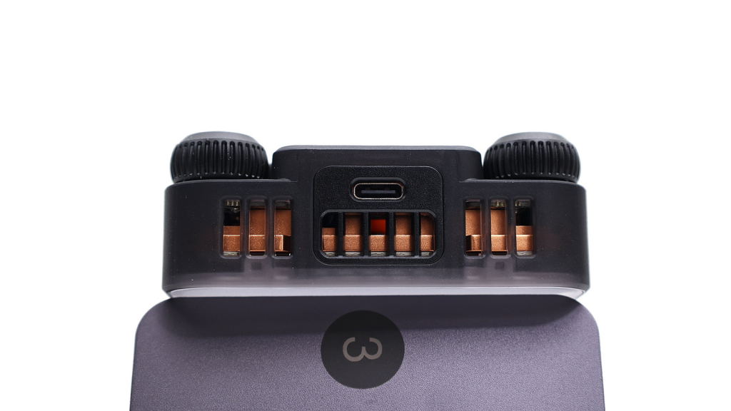 裝上智慧追蹤後 拍攝更便利 Zhiyun Smooth 5S AI