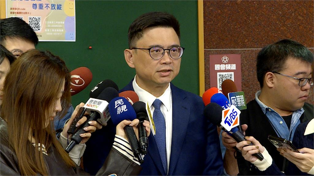 民進黨立委挺日相高市 邱議瑩與許智傑同合喊「挺日放中間」