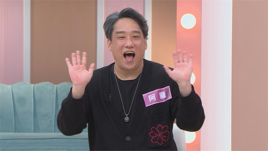 《姊妹亮起來》阿龐爆料年輕拍戲導演愛遲到！開玩笑發他早一點來從此被刁難
