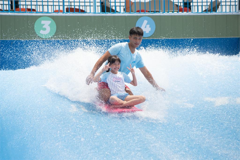 暑假親子FUN太保　萌寵互動、海洋探險、滑板衝浪玩不停