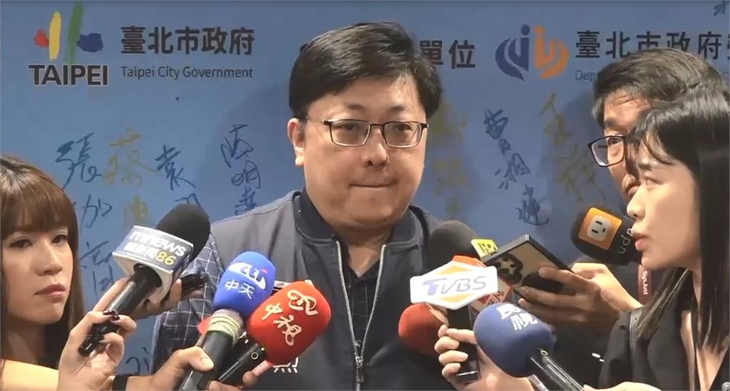 北市鼠藥之亂！毛小孩外出變冒險　被迫戴「防誤食頭套」散步