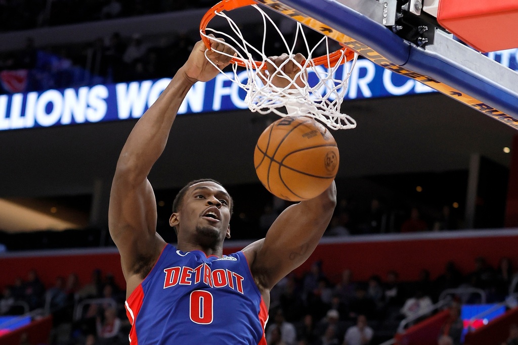 NBA(影)／金塊、活塞全武行！瓦蘭丘納斯防守使出「鎖喉功」遭重罰