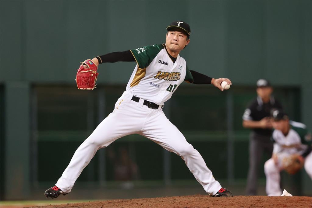 中職/富邦大補強簽下7人 中繼王回歸增添牛棚戰力