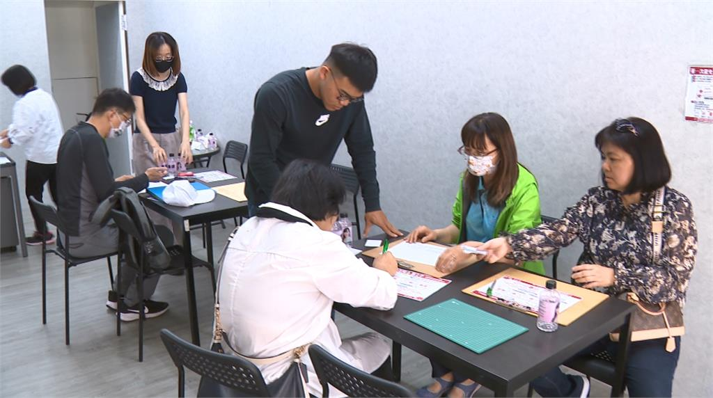 退將不分黨派挺大罷免!許淑華聽完「眼眶紅了」:捍衛國家的心都是一樣