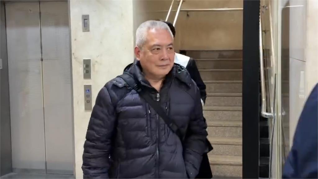 快新聞／生財有道？新北刑大小隊長「上班時間賣洋酒」還報加班費　50萬交保候傳