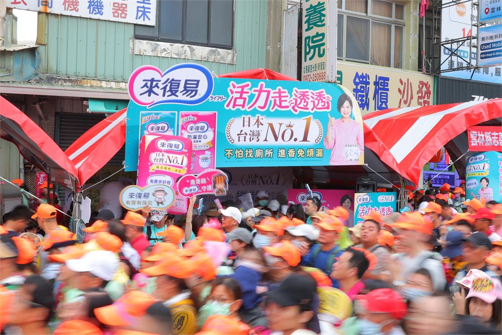 追粉紅超跑必備！楊貴媚大推日本台灣No.1來復易，讓長輩不怕找廁所