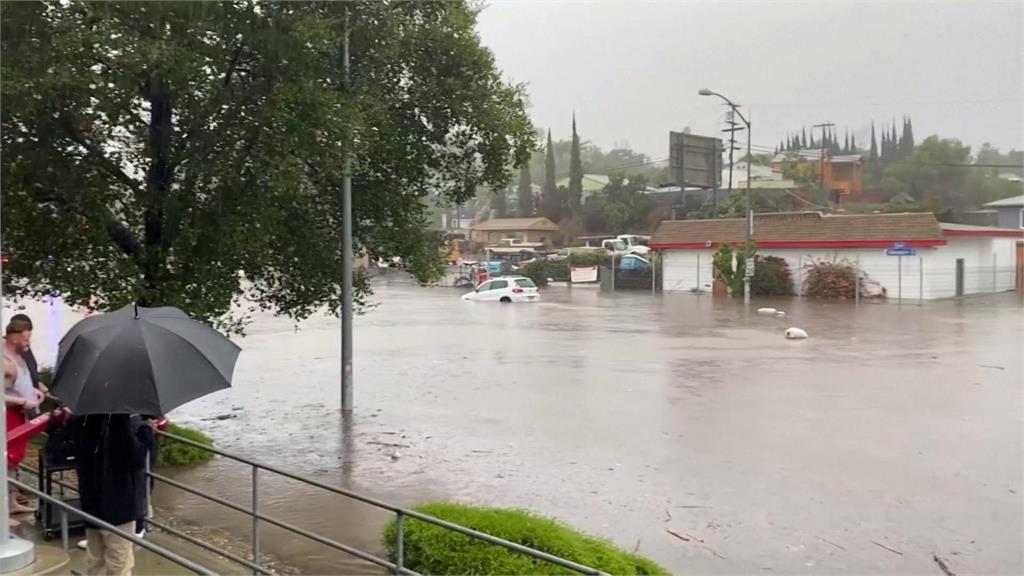 聖地牙哥洪水大爆發　當局宣布進入緊急狀態
