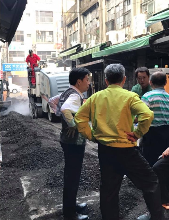 高雄暴雨現天坑挨批 鄭寶清提解方:設計思維要改變